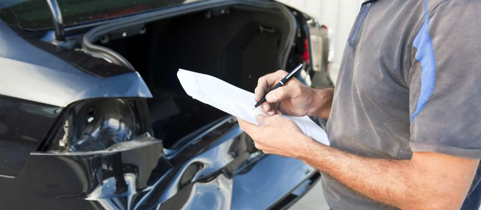 What is a Collision Estimator? Job Description, Salary & More