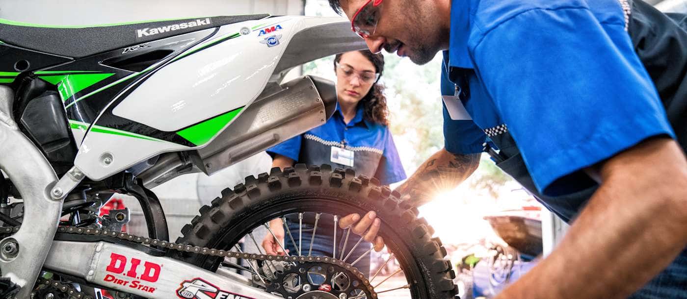 MOTORCYCLE MECHANIC JOB OPPORTUNITIES & OUTLOOK