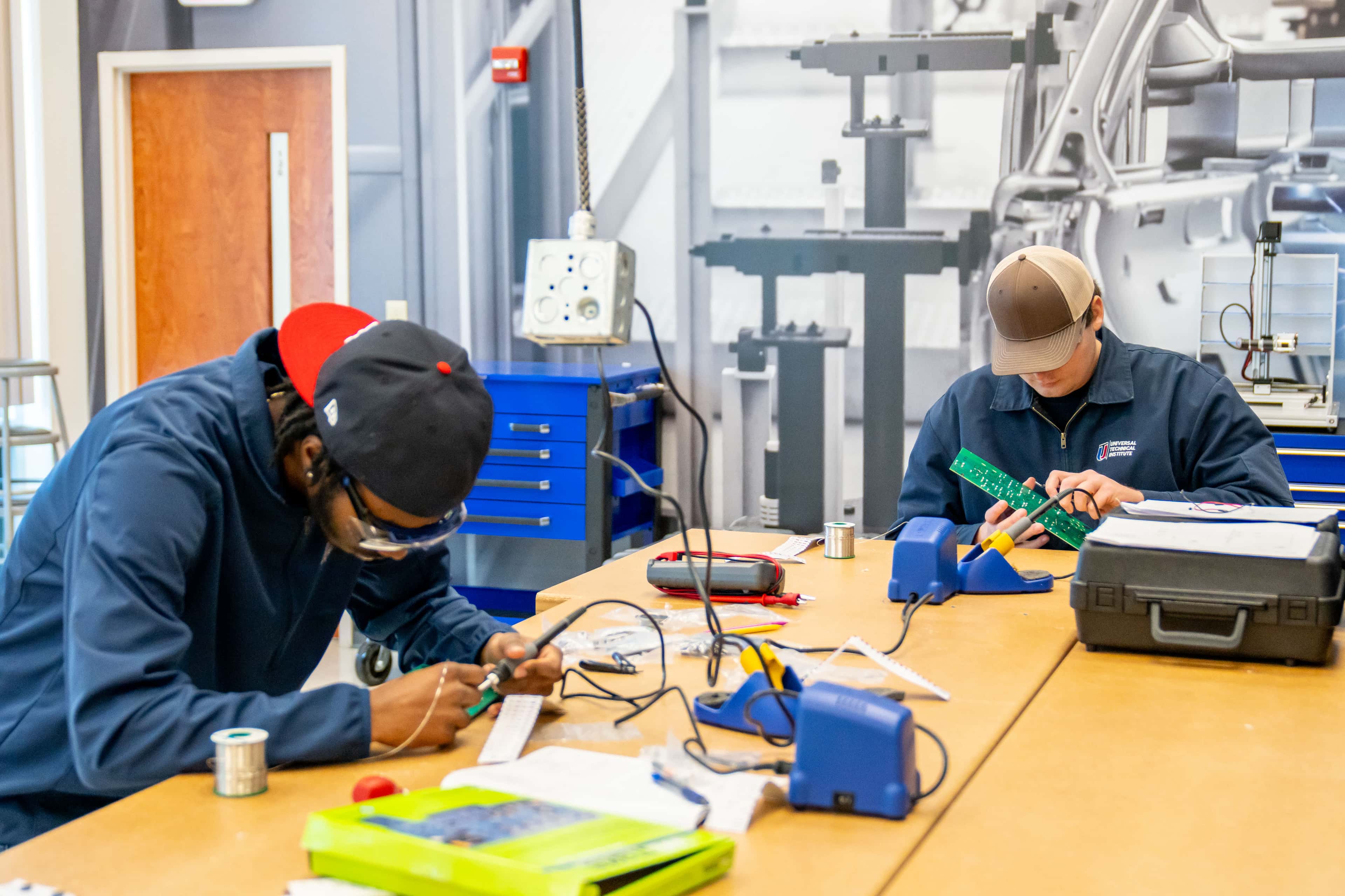 Electrical, Robotics & Automation School in Long Beach, California