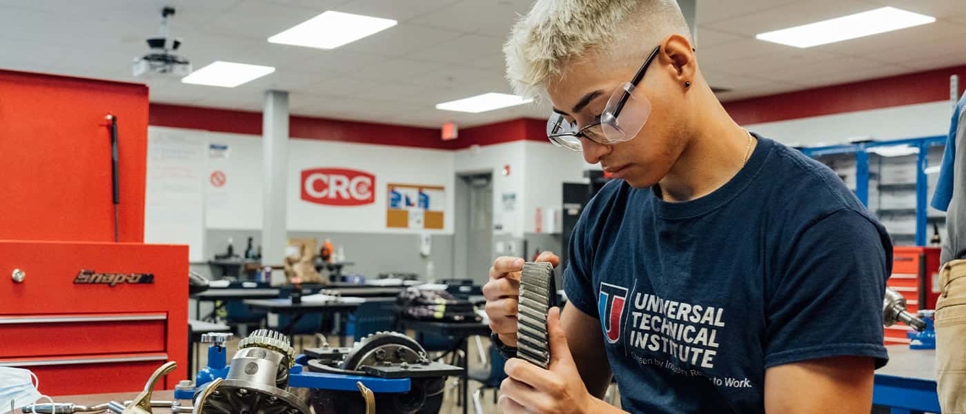 Diesel Mechanic School Near Allentown, Pennsylvania
