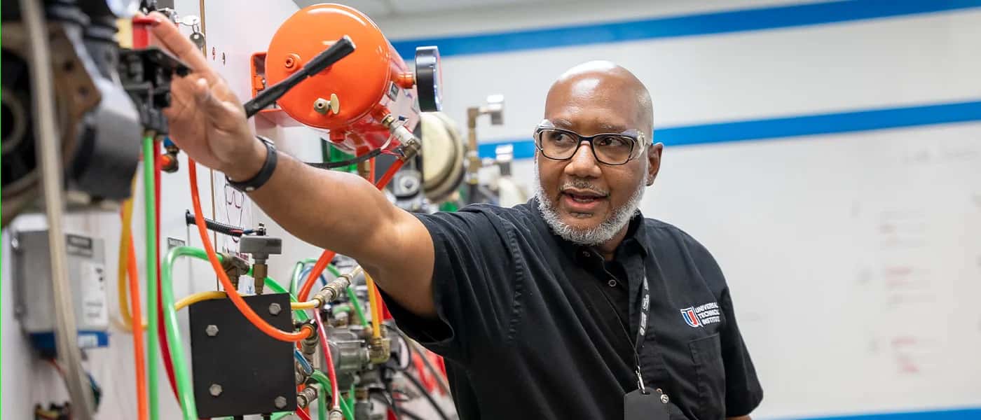 BEGIN YOUR DIESEL MECHANIC TRAINING NEAR CAMDEN, NEW JERSEY