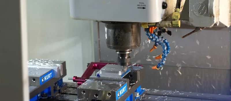 CNC MACHINIST: WAGE, DAILY DUTIES, OPPORTUNITIES & MORE