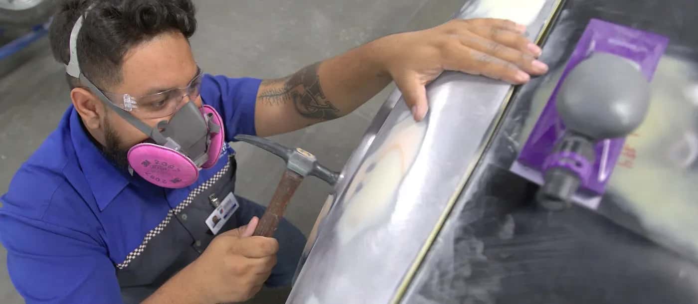 COLLISION REPAIR JOBS: OPPORTUNITIES & OUTLOOK