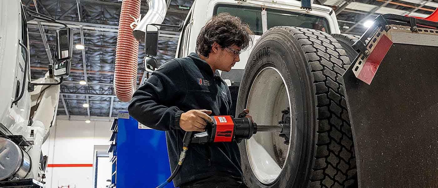 Diesel Mechanic School Near Reading, Pennsylvania