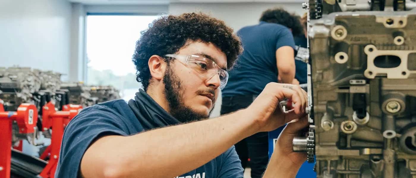 Auto Mechanic Training Near Camden, PA