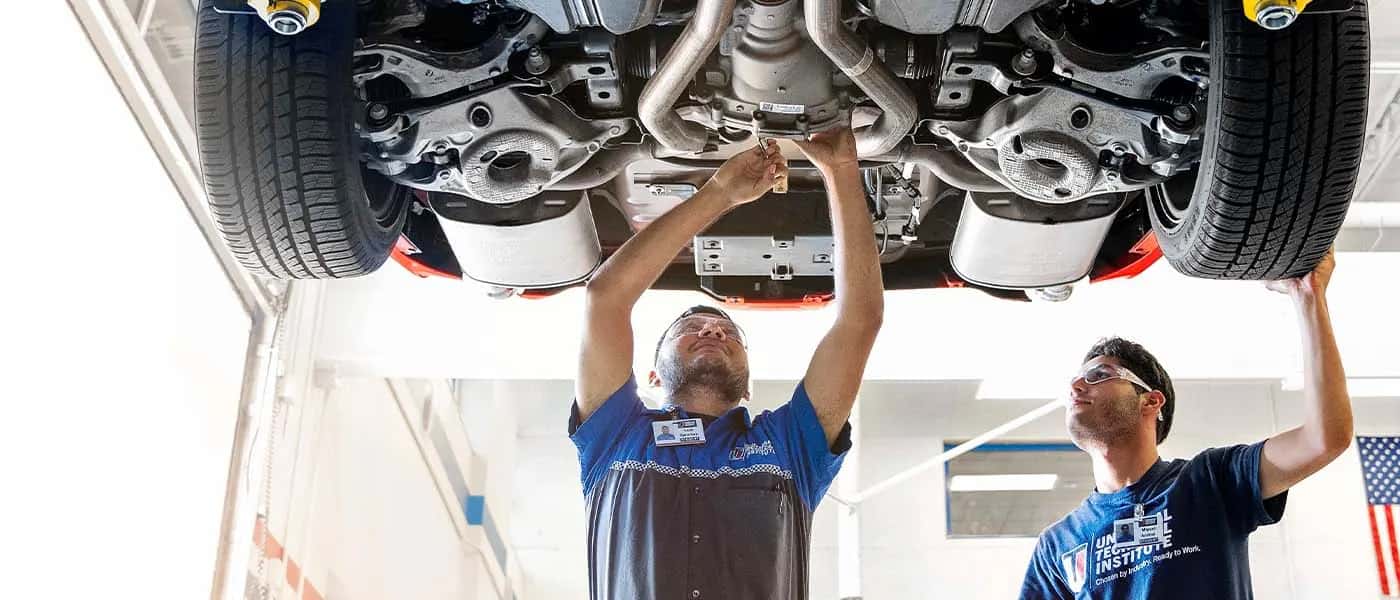 Auto Mechanic Training Near League City, TX