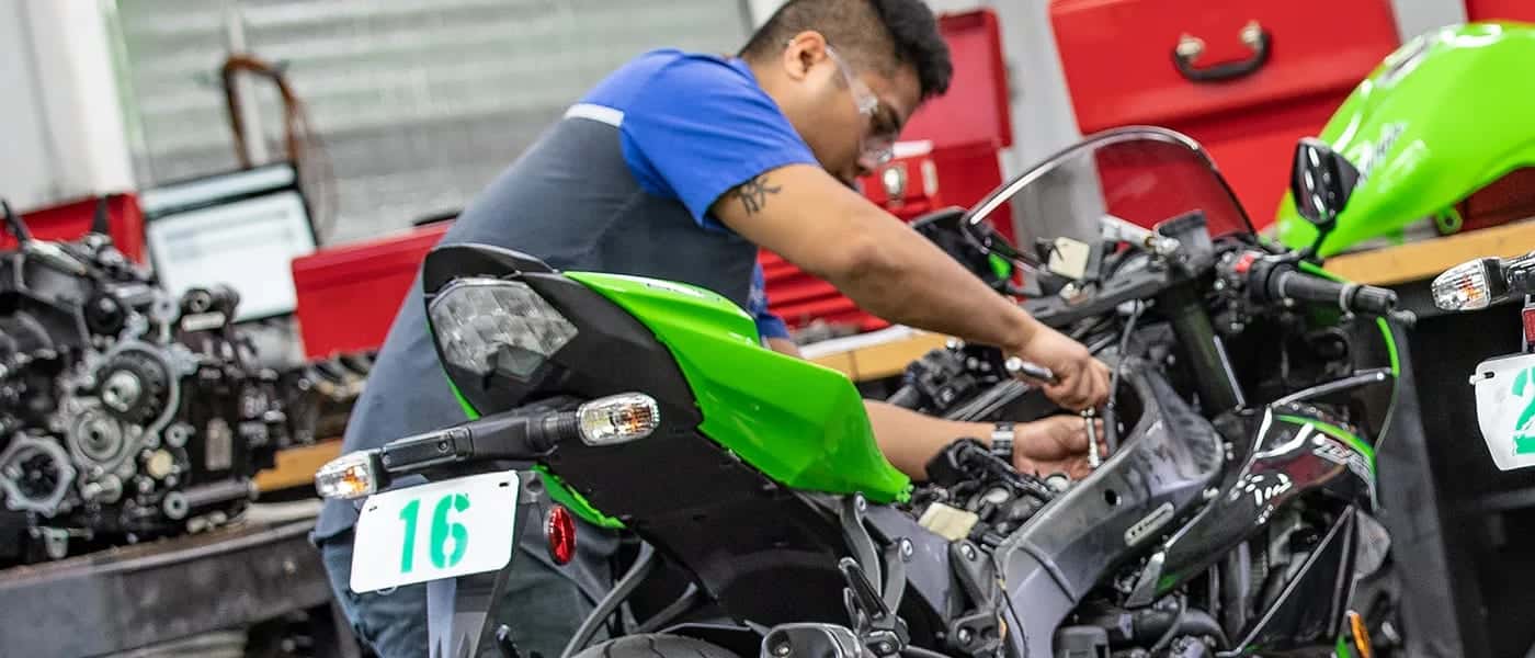MOTORCYCLE MECHANIC SCHOOL